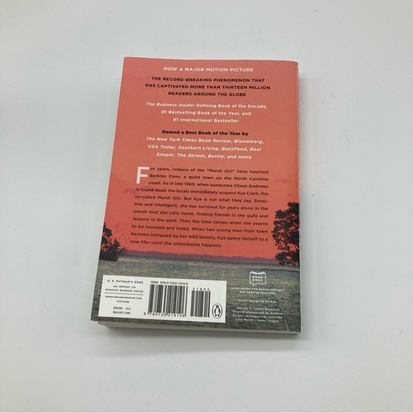 Where the Crawdads Sing Book - Picture 3 of 3